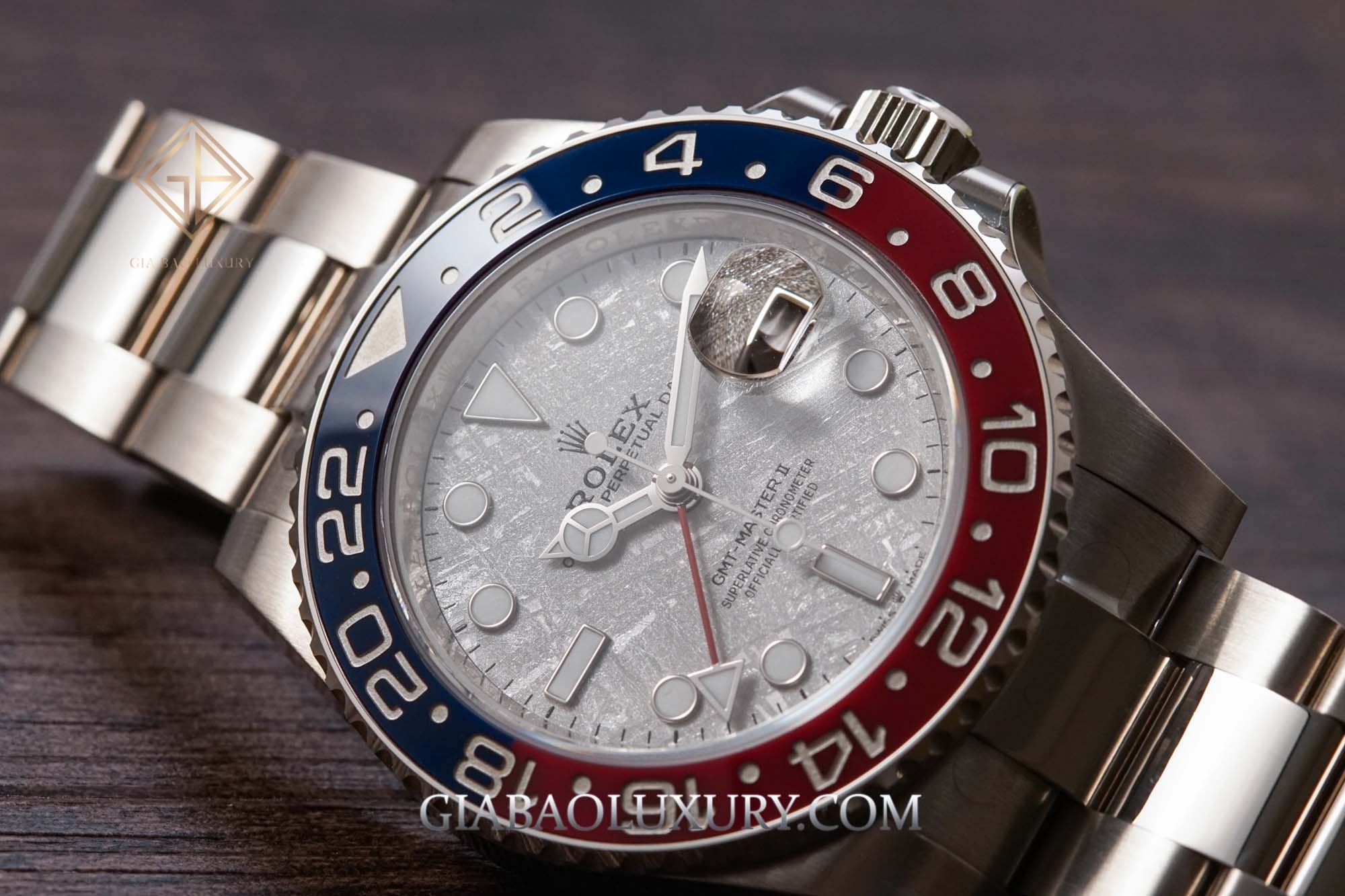 Review đồng hồ Rolex GMT-Master II 126719BLRO